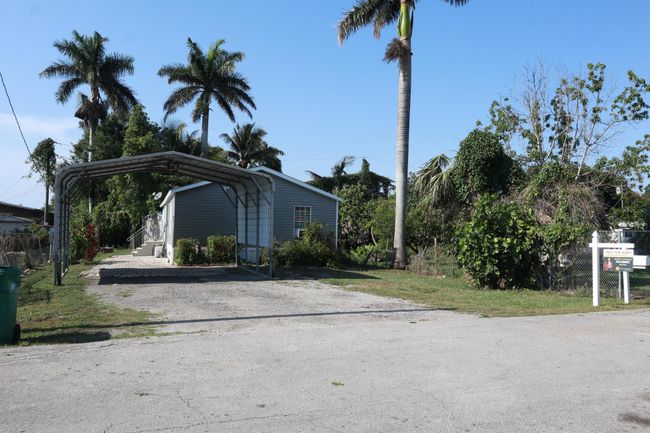 817 E 7 Th St, House other with 3 bedrooms, 2 bathrooms and null parking in Pahokee FL | Image 39