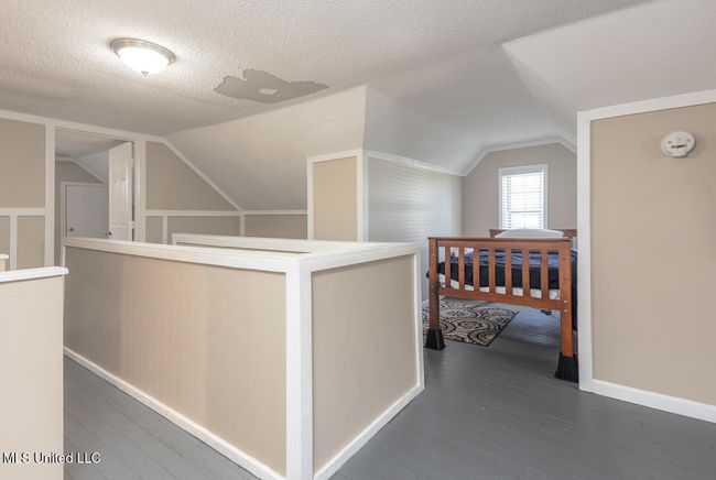 Hwy178-39-bedroom nook | Image 24