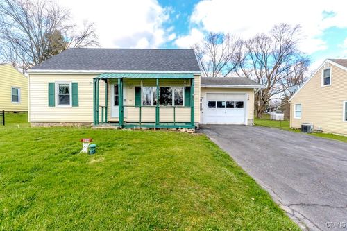 109 Kendall Dr E, East Syracuse, NY, 13057-2627 | Card Image