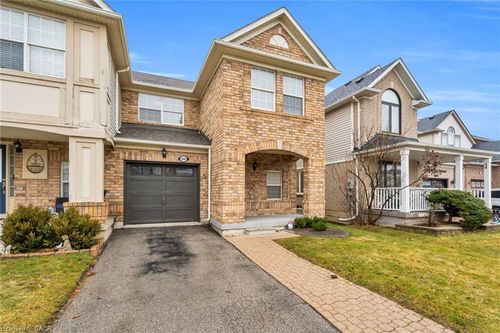 900 Mckay Cres, Milton, ON, L9T6L4 | Card Image