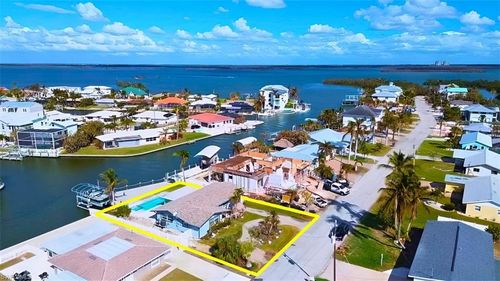 35 Fairview Blvd, FORT MYERS BEACH, FL, 33931-4566 | Card Image