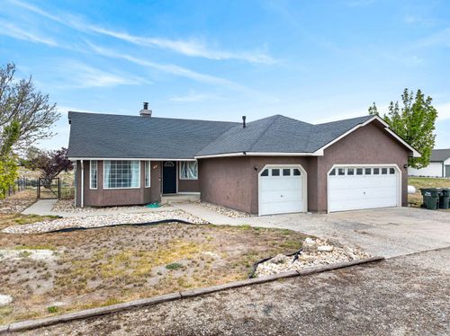 407 Flora Dr, Spring Creek, NV, 89815-5700 | Card Image