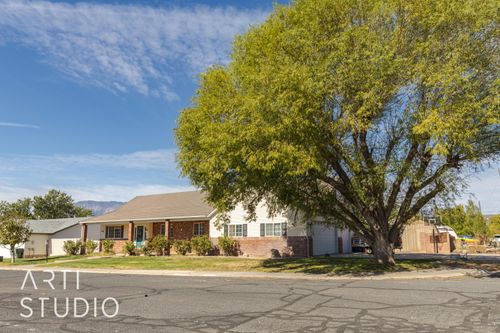 2 W Willow Ln, Toquerville, UT, 84774 | Card Image