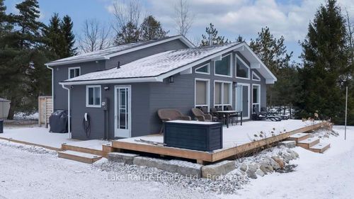 3 Cathcart St, Kincardine, ON, N2Z0B3 | Card Image