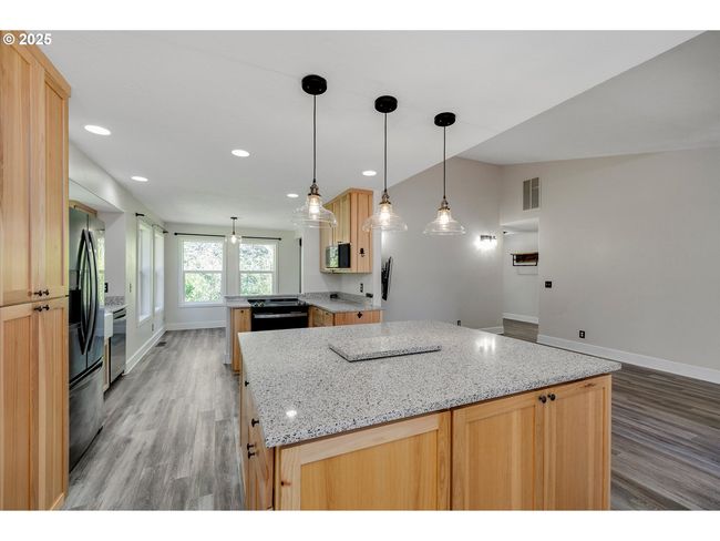 1206 Methodist Rd, House other with 3 bedrooms, 2 bathrooms and 1 parking in Hood River OR | Image 15