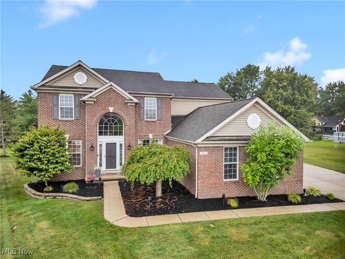 9783 Burts Way, Olmsted Twp, OH, 44138-4201 | Card Image
