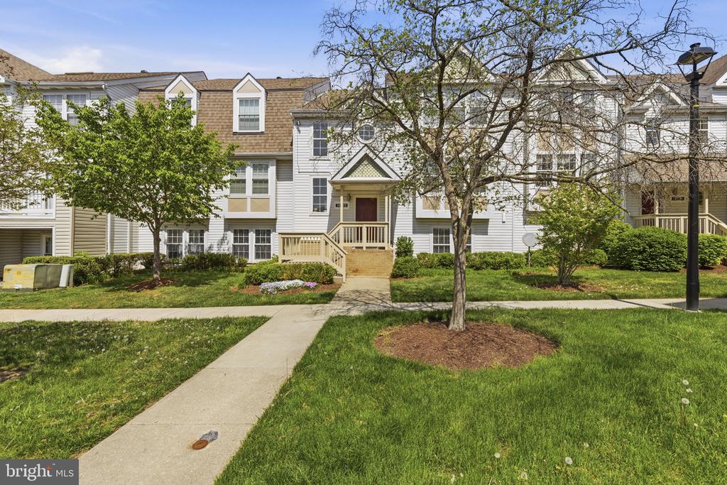 Residential in LAUREL 3