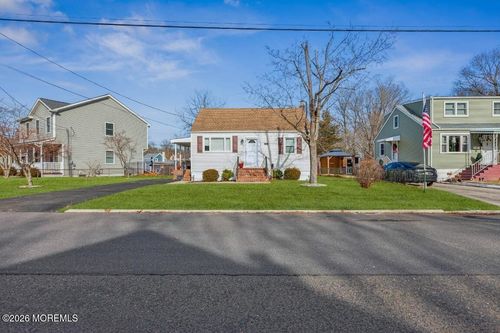 21 Bruning Ln, Spotswood, NJ, 08884-1801 | Card Image