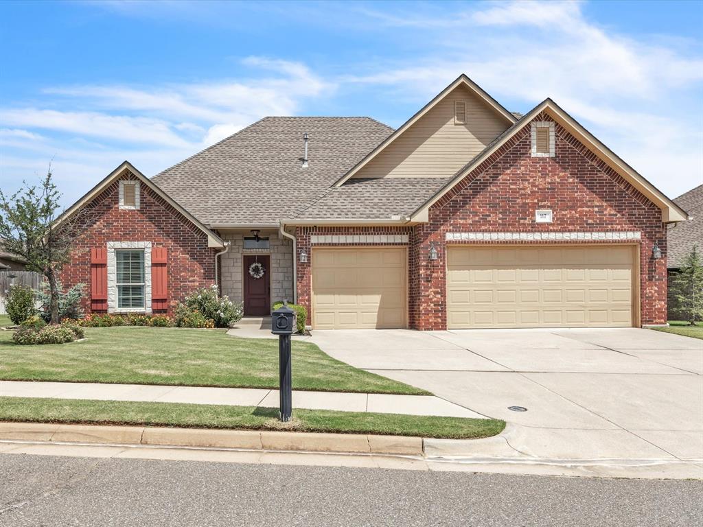 Bonaire Dr, Edmond, OK 73013