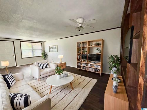 apt-209-1700 Greenbrier Dear Rd, Anniston, AL, 36207-6889 | Card Image