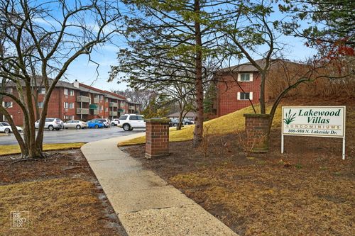 3c-880 N Lakeside Dr, Vernon Hills, IL, 60061-2665 | Card Image