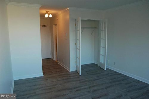 apt-2005n-5500 Friendship Blvd, CHEVY CHASE, MD, 20815-7212 | Card Image