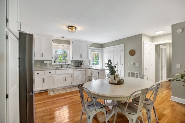 12010 W Camelia Ln, House other with 4 bedrooms, 3 bathrooms and null parking in Seneca SC | Image 6