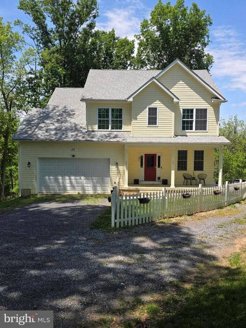 167 Hyde Park Ln, CHARLES TOWN, WV, 25414-4568 | Card Image