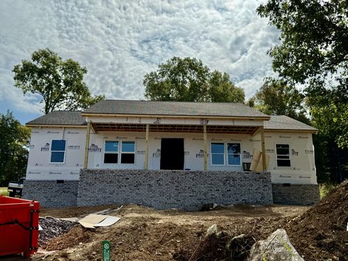 565 Bridle Path Ln, Hartsville, TN, 37074-3585 | Card Image