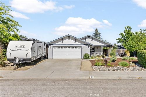 40 Julie Ln, Templeton, CA, 93465-5417 | Card Image