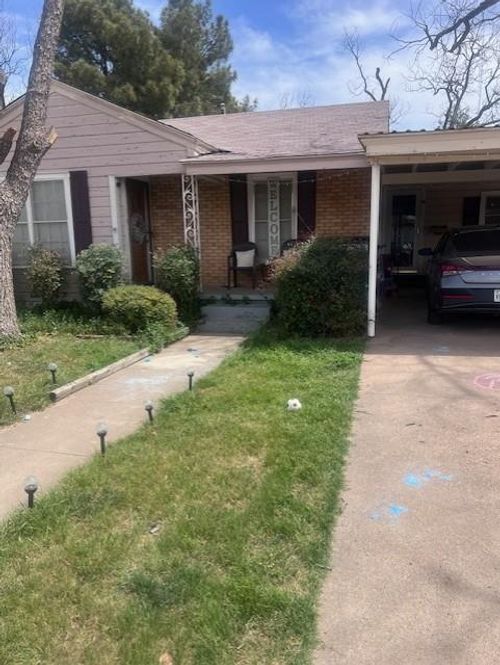 307 Sargent Ave, Ballinger, TX, 76821-4215 | Card Image