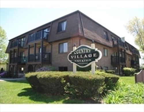 apt-18-816 County St, Taunton, MA, 02780-6911 | Card Image