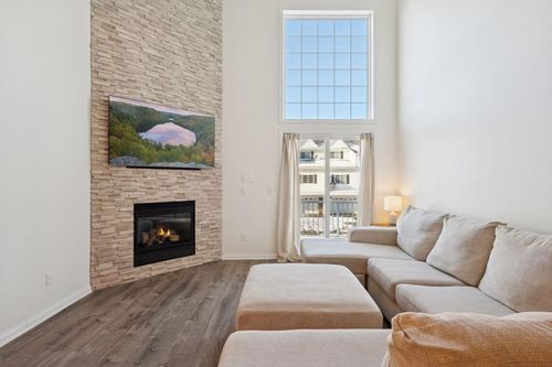 409-18289 Kerrville Trl, Lakeville, MN, 55044-7296 | Card Image