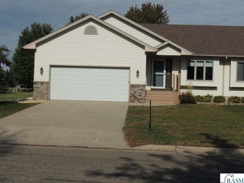 505 W Nathan St, Lake Crystal, MN, 56055-2163 | Card Image