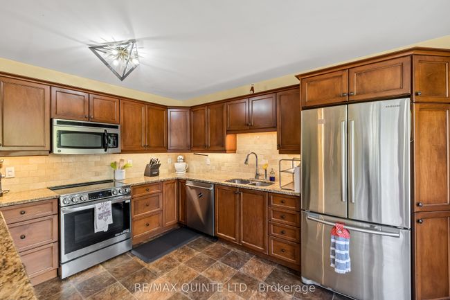 34 Forchuk Cres, House other with 4 bedrooms, 4 bathrooms and 4 parking in Trenton ON | Image 17