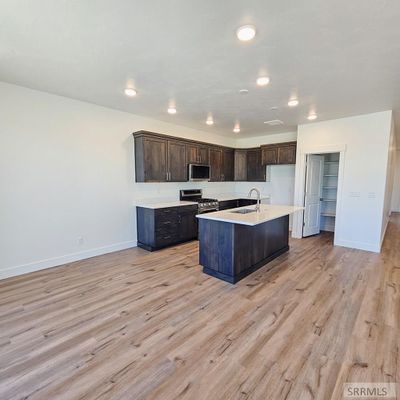 612 S 2400 W, House other with 3 bedrooms, 2 bathrooms and 2 parking in Rexburg ID | Image 2