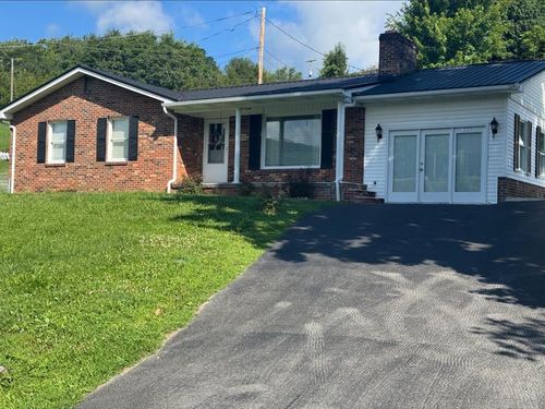 323 Maid St, Pounding Mill, VA, 24637-4077 | Card Image