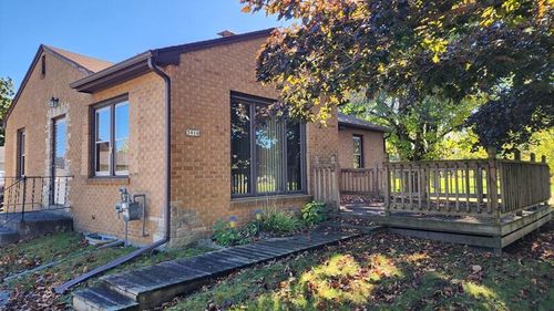 3916 State Highway 42, Sheboygan, WI, 53083-2030 | Card Image