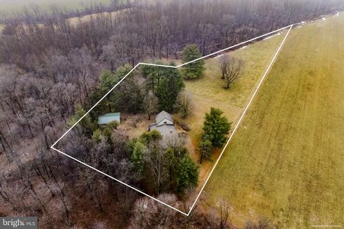 6276 Criswell Rd, HONEY BROOK, PA, 19344-9014 | Card Image