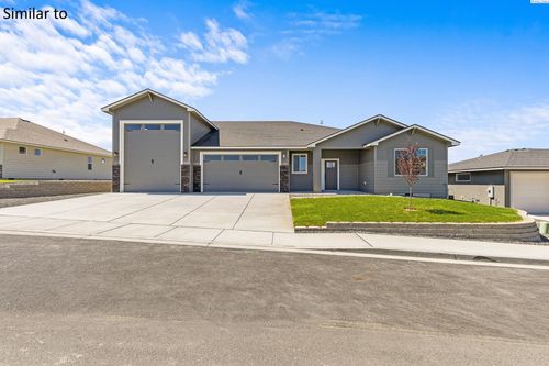 987 Miraflores Ave., West Richland, WA, 99353 | Card Image