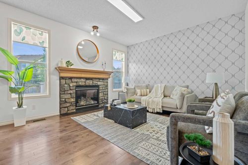 44 Aspen Hills Close Sw, Calgary, AB, T3H0C6 | Card Image