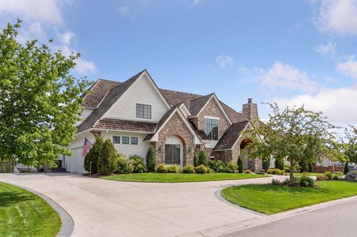 9787 Sky Ln, Eden Prairie, MN, 55347-3814 | Card Image