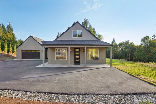 105 Lily Ln, Castle Rock, WA, 98611-8817 | Card Image