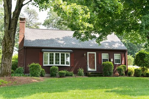 143 Elizabeth Ave, Westfield, MA, 01085-1758 | Card Image