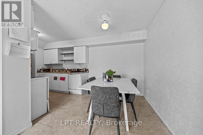 F - 9F Banner Rd, Townhouse with 3 bedrooms, 2 bathrooms and 1 parking in Nepean ON | Image 14