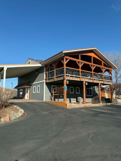 23566 Adams St, Independence, WI, 54747-8083 | Card Image