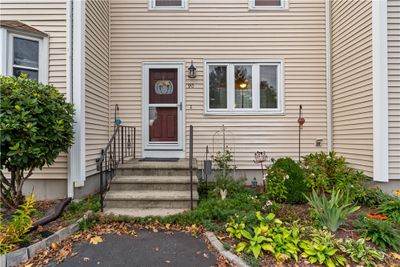 8 - 90 East Avenue, Condo with 2 bedrooms, 1 bathrooms and 2 parking in Burrillville RI | Image 2