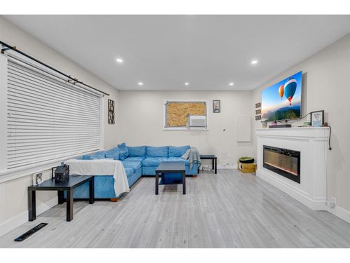 17834 60 Ave, Surrey, BC, V3S1V4 | Card Image