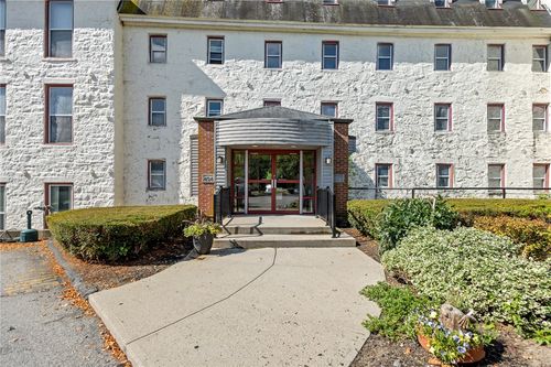 apt-504-494 Woonasquatucket Ave, North Providence, RI, 02911-1668 | Card Image