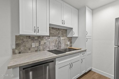 21-1246 Patricia Ave, Simi Valley, CA, 93065-2836 | Card Image