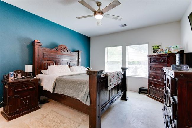 438 Dorsal Way, House other with 4 bedrooms, 3 bathrooms and 3 parking in Crosby TX | Image 14