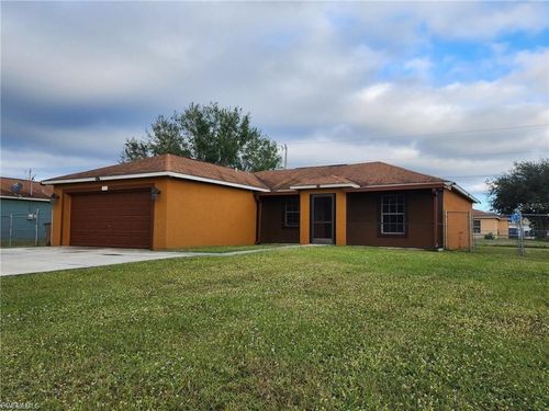 573 Bell Blvd S, Lehigh Acres, FL, 33974-9737 | Card Image