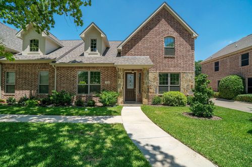 5220 Park Dr, River Oaks, TX, 76114-3750 | Card Image