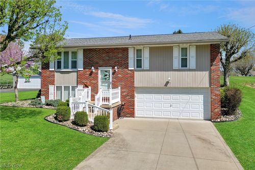 220 Bantam Ridge Ct, Wintersville, OH, 43953-4235 | Card Image
