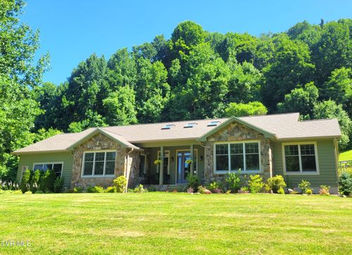 309 Roan Springs Ln, Roan Mountain, TN, 37687-3583 | Card Image