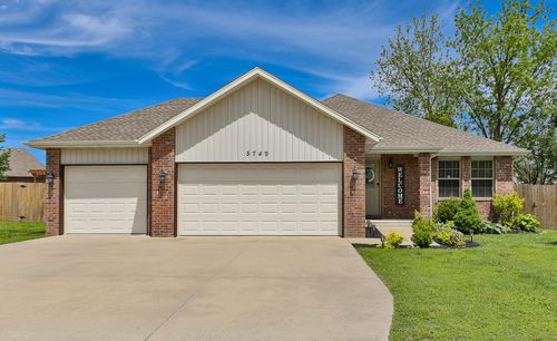 5749 W Payton Cir, Springfield, MO, 65802-7517 | Card Image