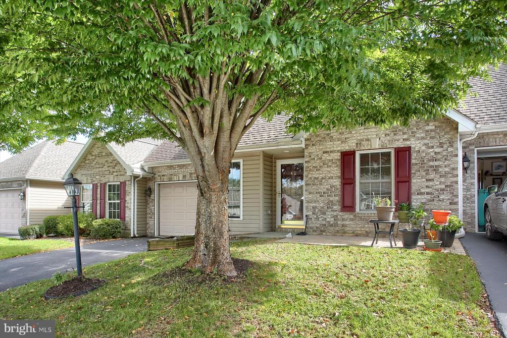 Summerfield Dr, Carlisle, PA 17015