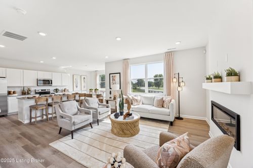 584 Zelcova Dr, Eminence, KY, 40019 | Card Image