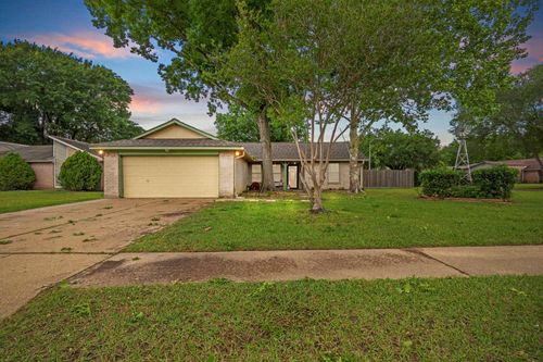 10502 Crescent Moon Dr, Houston, TX, 77064-4203 | Card Image