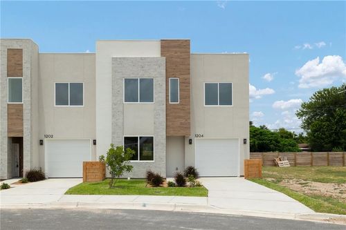 1204 N Lincoln Avenue, San Juan, TX, 78589 | Card Image